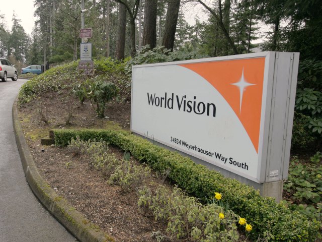 Evangelical Charity World Vision to Hire Married Gay Christians