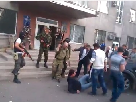 Gunmen Reportedly with Ukraine National Guard Open Fire on Crowd in Donetsk