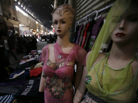 Jihadist Militia Bans Mannequins in Stores in Northern Syria