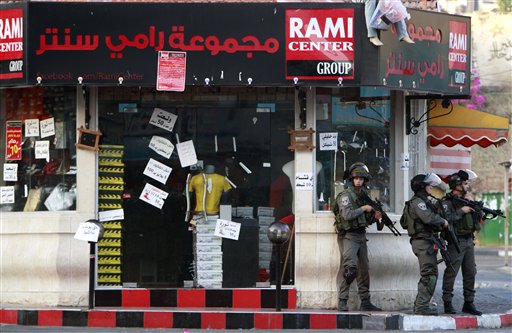 Palestinians, Israeli Troops Clash in Teens Search