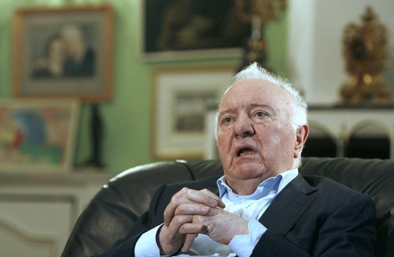 Former Georgian President Eduard Shevardnadze Dies