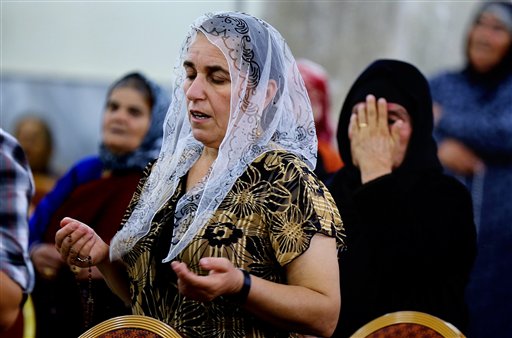 Iraqi PM Condemns Jihadis' Targeting of Christians