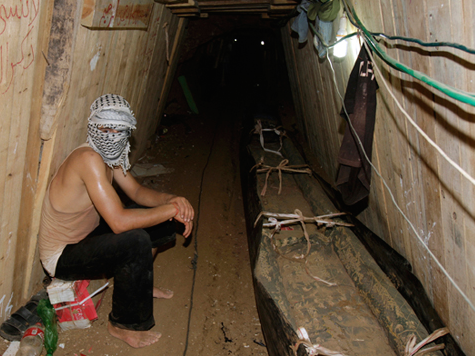 Report: Desperate Hamas Stealing UN Food Stamps to Survive