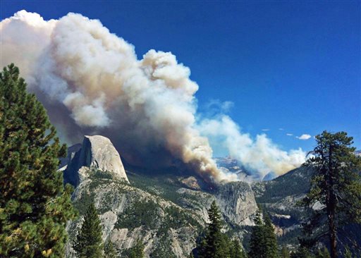 Yosemite Wildfire Nearly Quadruples in Size
