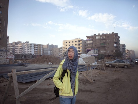 Photographer Explores 'Hidden World' of Chinese Muslim Women