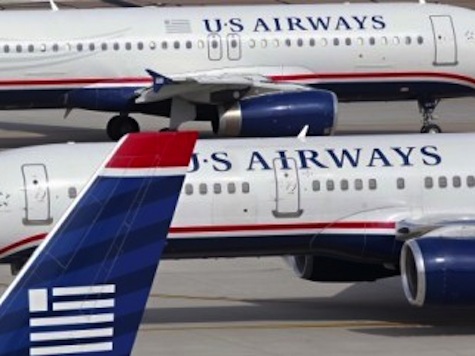 US Airways Attendant Refuses to Let Veteran Hang Up His Medal-Filled Jacket