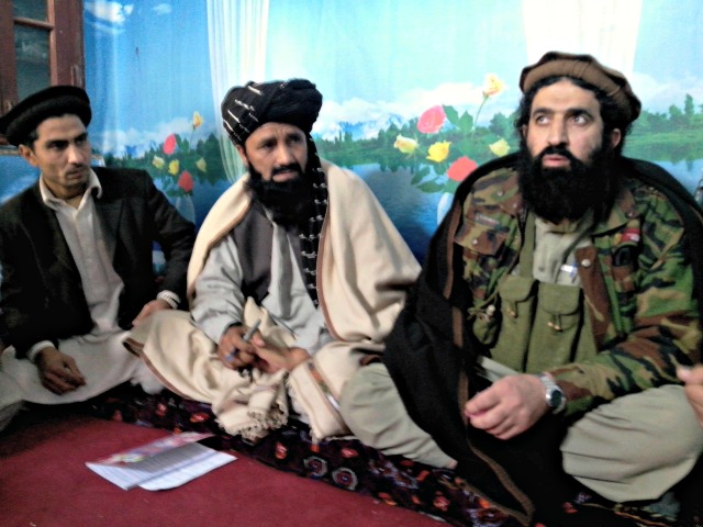 More Pakistan Taliban Leaders Declare Allegiance to ISIS