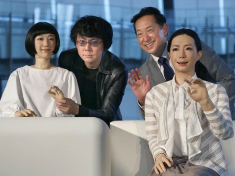 Japan Unveils 'World's First' Android Newscaster