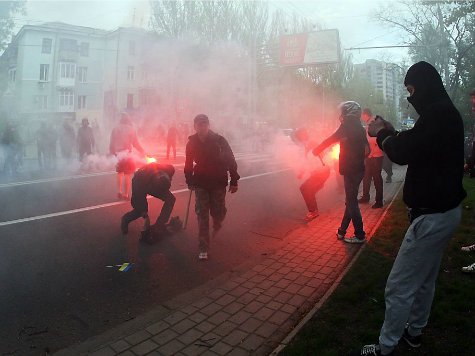 May Day Violence Erupts in Donetsk, Ukraine
