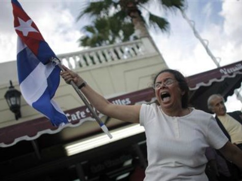 Dozens of Cuban Exiles Imprisoned in Mexico Threaten Hunger Strike for Freedom