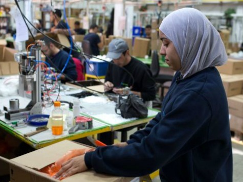 Arabs Praise Israel for Their Treatment of Palestinian Workers