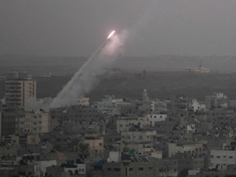 Poll: 80% of Palestinians Support Resumption of Firing Rockets Against Israel