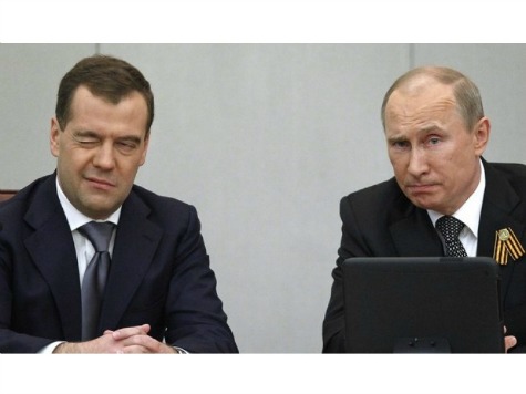 Russian PM Medvedev Presents Plans to Build Bridge into Ukrainian Crimea