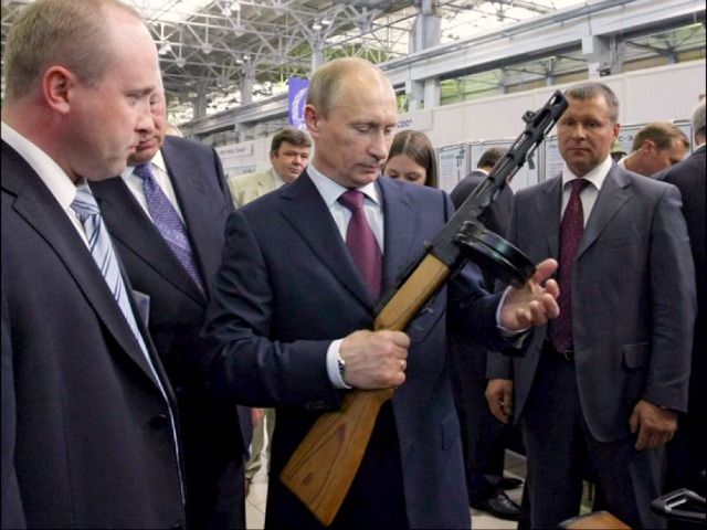 Putin Vows 'Complete Destruction' of Terrorists Behind Volgograd Bombing