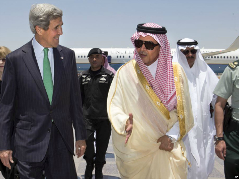 Report: Kerry Planning New Israeli-Palestinian Peace Talks Under Arab Auspices