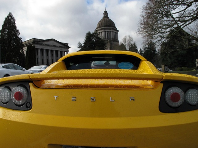 Tesla Shakes Down California for Battery Subsidies