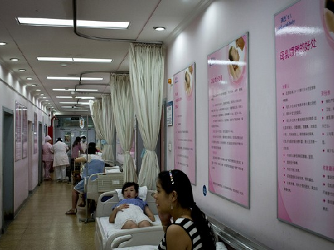 Chinese Parents Paying $30,000 to Deliver Babies in United States