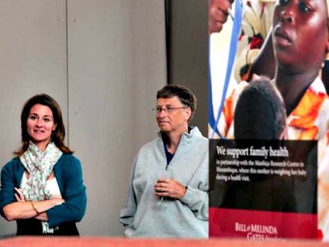 Bill and Melinda Gates Tell Stanford Grads to Help the Poor