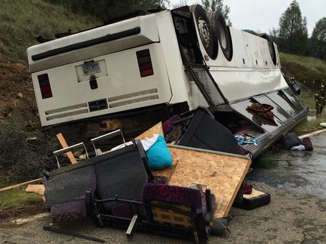 Tour Bus Crashes Twice in One Day, Killing 1 and Injuring 30