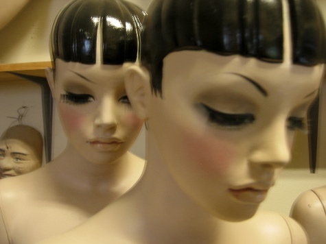 Larger Sized Mannequins 'Normalize Obesity' Says Medical Chief