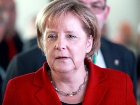 Merkel Says No to New NATO Bases in Eastern Europe, Fears Russian Backlash