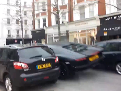 VIDEO: Â£300,000 Lamborgini crashes on London street