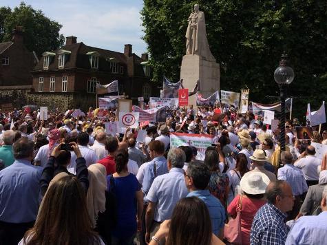 Londoners Rally in Solidarity with Iraqi Christians