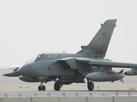 British Cabinet Agrees Motion for Iraq Air Strikes