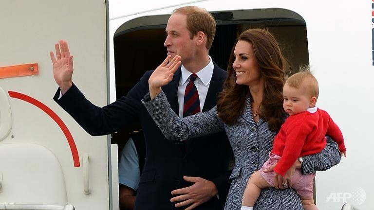 Royals Warn Paparazzo Prince George Is Off-Bounds