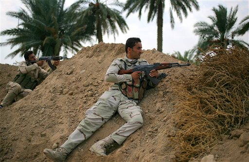 Residents: Islamic State Group Kills 30 Iraqi Men