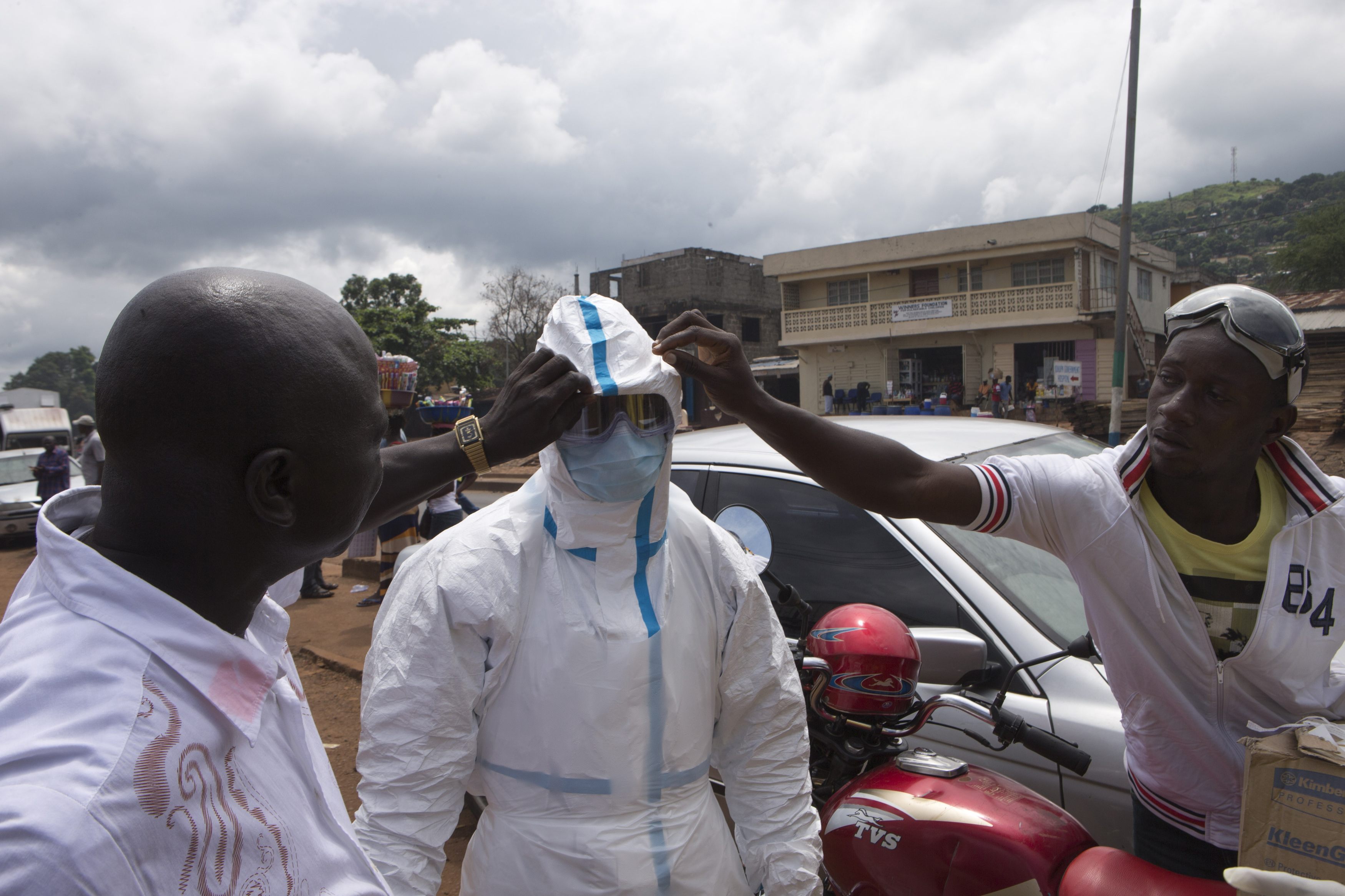 Fifth Sierra Leone Doctor Dies after Contracting Ebola