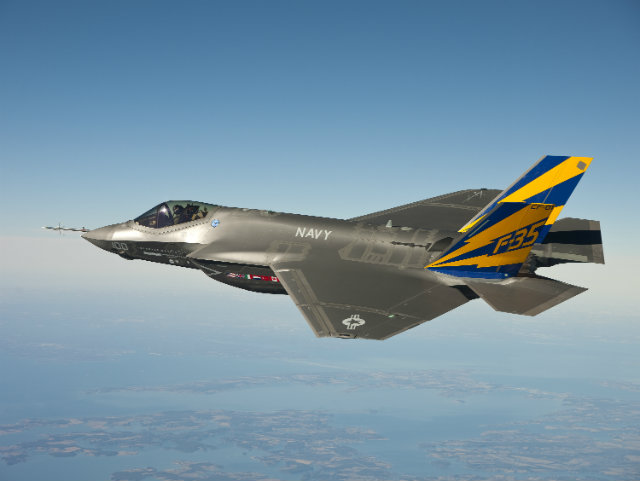 Britain Signs Contract for Four More F-35 Stealth Fighter Jets