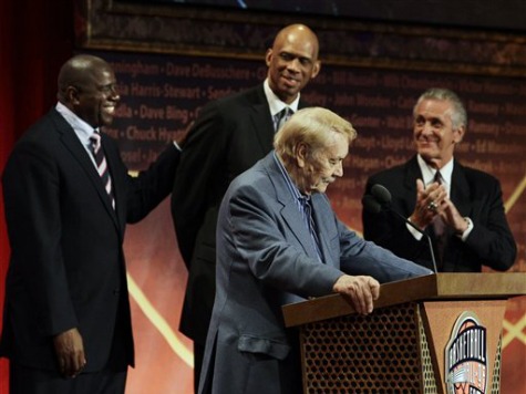 Report: Iconic Lakers Owner Jerry Buss Dying of Cancer