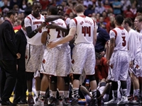 Louisville's Kevin Ware Breaks Leg in Cardinals Victory