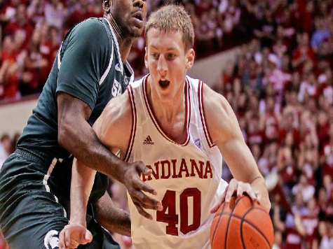Zeller Heading to NBA after Skipping Draft Last Year