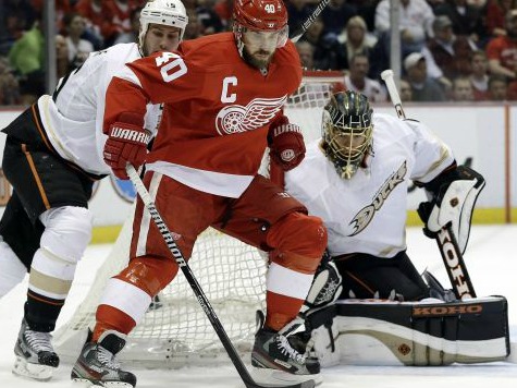 Red Wings Stay Alive With OT Victory
