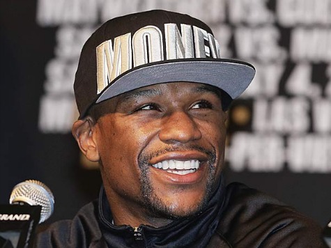 Mayweather Brings Backpack Filled with $100K to Strip Club