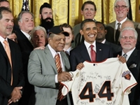 Obama Honors Giants for World Series