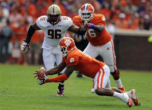 No. 3 Clemson Rallies in 4th Quarter to Beat BC