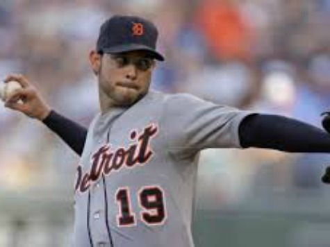 Tigers 2 Outs from No-Hitter, Hold on 1-0 Over Sox in Game 1