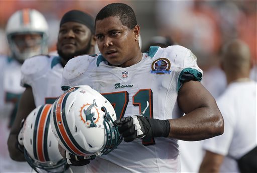 'Bullied' Dolphin Jonathan Martin on Michael Sam: 'Takes Some Guts' to Come Out
