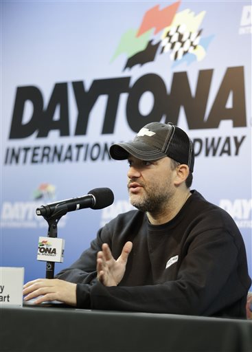 Tony Stewart Vows to Be '100%' Upon Return at Daytona
