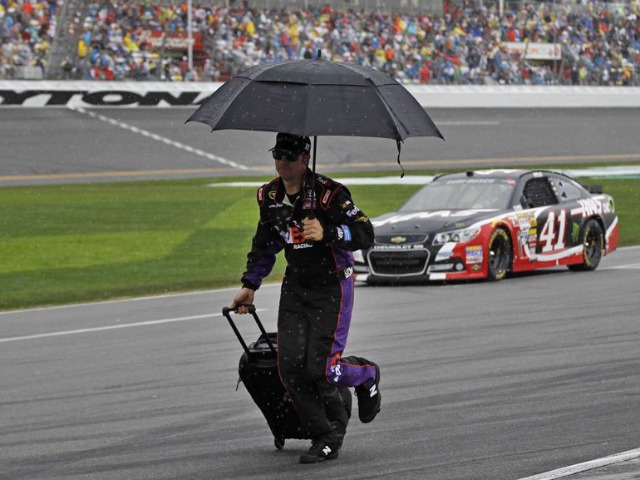 NASCAR's Daytona 500 Delayed by Rain