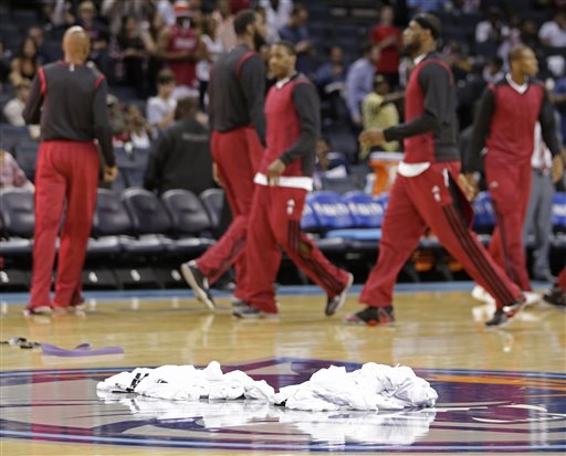 LeBron James, Miami Heat Complete Sweep of Charlotte Bobcats After Pregame Protest