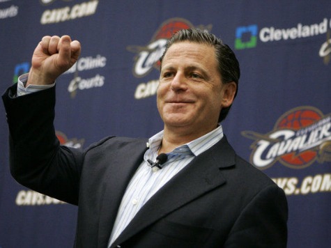 Cavs Owner to LeBron: 'Welcome Home'