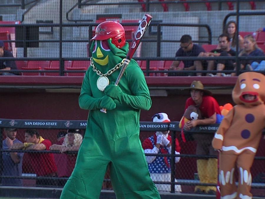 San Diego State 'Thriller' Halloween Baseball Game Honors Tony Gwinn
