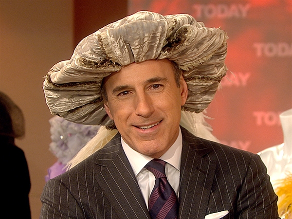 Lauer Asks Palin: 'You Reading Any Newspapers' To Prepare For Co-Hosting Today Show?