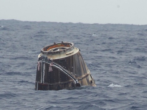 SpaceX Dragon Capsule Splashes Down In Pacific