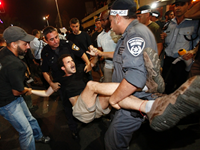 Israelis Clash With Police