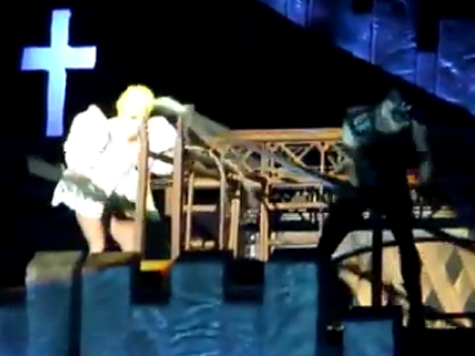 Lady Gaga Hit by Pole Onstage, Suffers Concussion